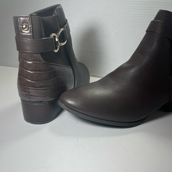 Nadine Womens Faux Leather Ankle Ankle Boots - Picture 6 of 7